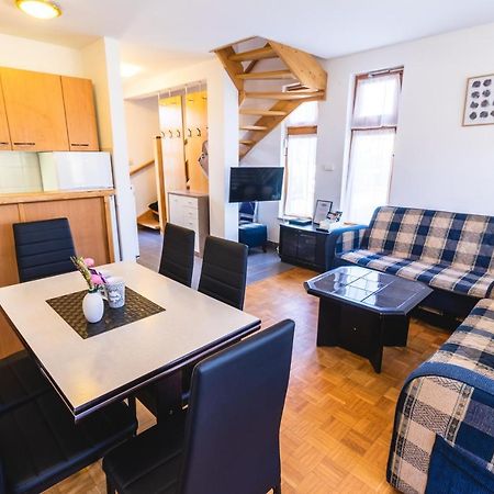 Extraordinary Apartment In Banovci Вержей Экстерьер фото